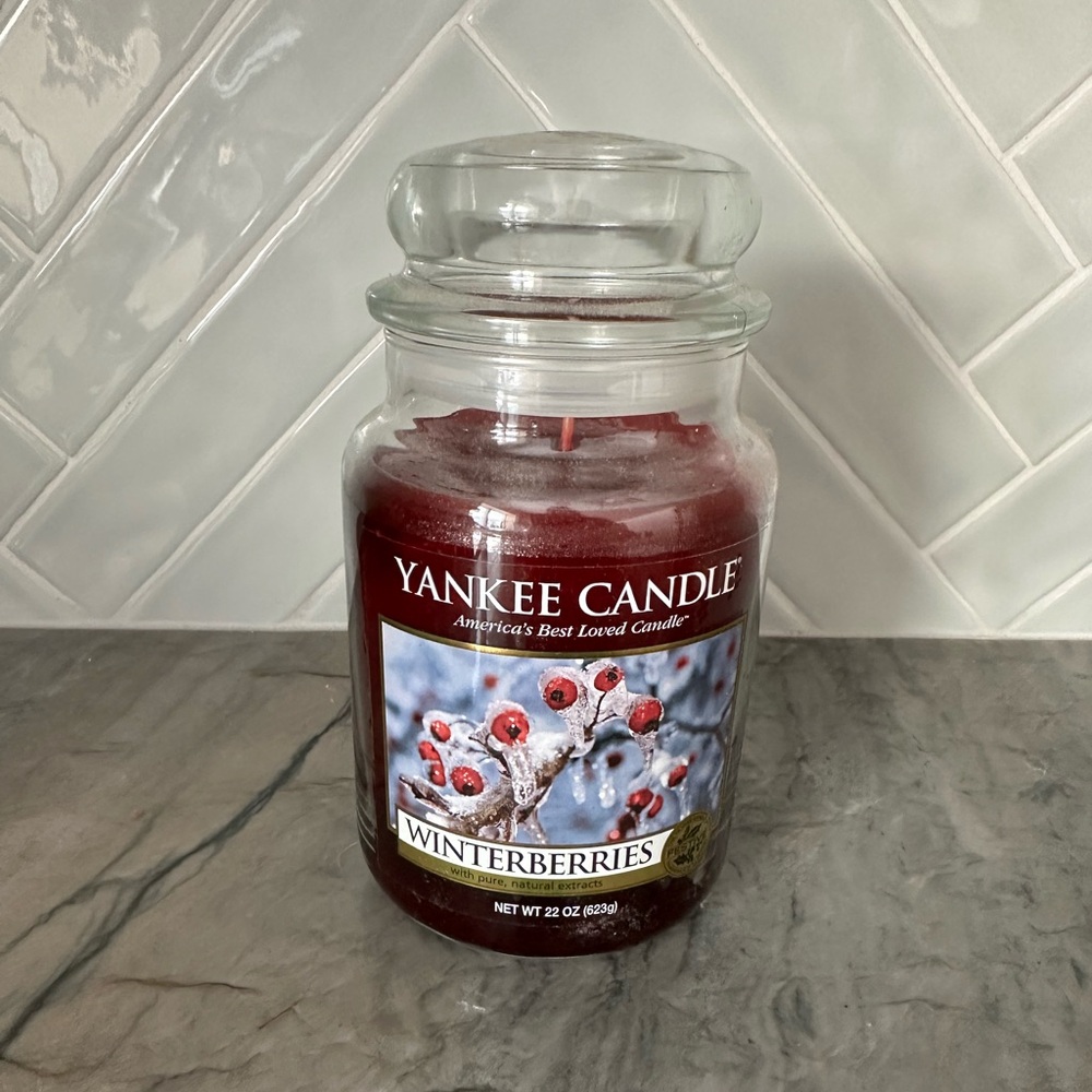 Yankee candle winterberries candle unused 22 oz